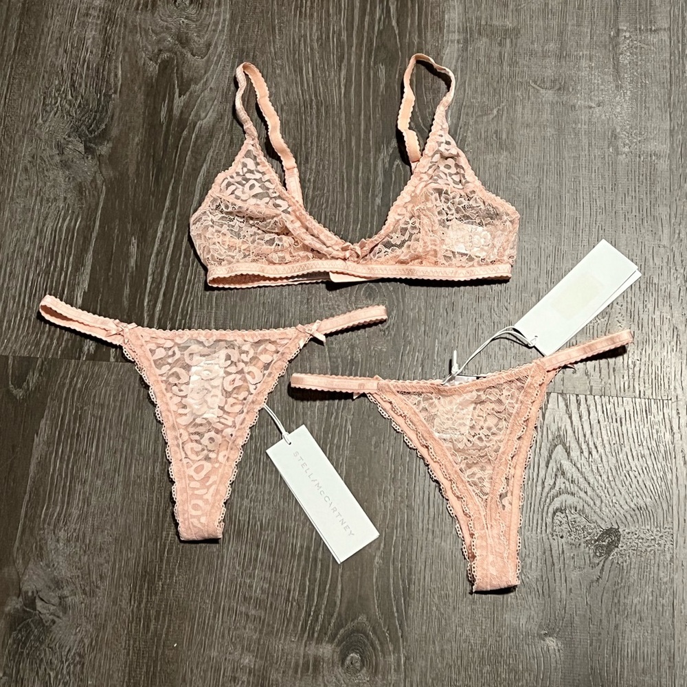 STELLA MCCARTNEY**Ruby Roaring**1 Soft Bra + 1 Thong Sm. SET**$289 - Picture 4 of 7